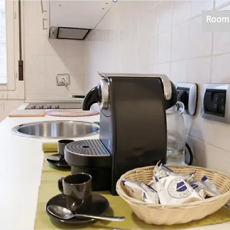 Apartment Touch And Go *