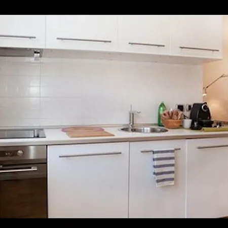 Apartment Touch And Go *